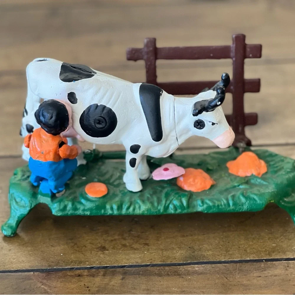 Vintage Cast Iron Mechanical Bank – Farmer Milking a Cow -Vintage Good Condition - Picture 7 of 7